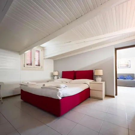 Apartment House Boat In Downtown Piazza Statuto - Oddone Turin