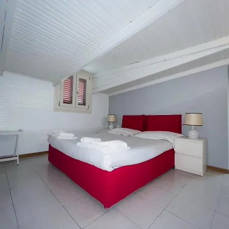 House Boat In Downtown Piazza Statuto - Oddone Apartment